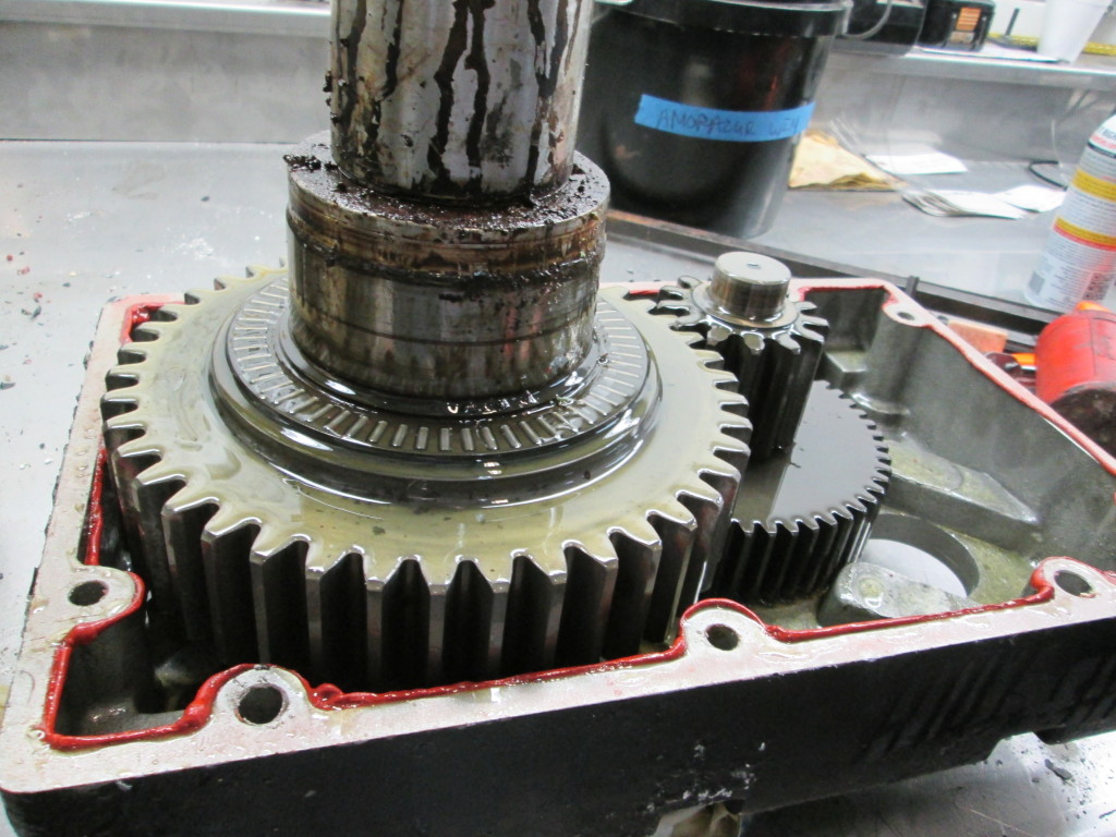 Maxwell 10000 Windlass Rebuild High Seas Hydraulics