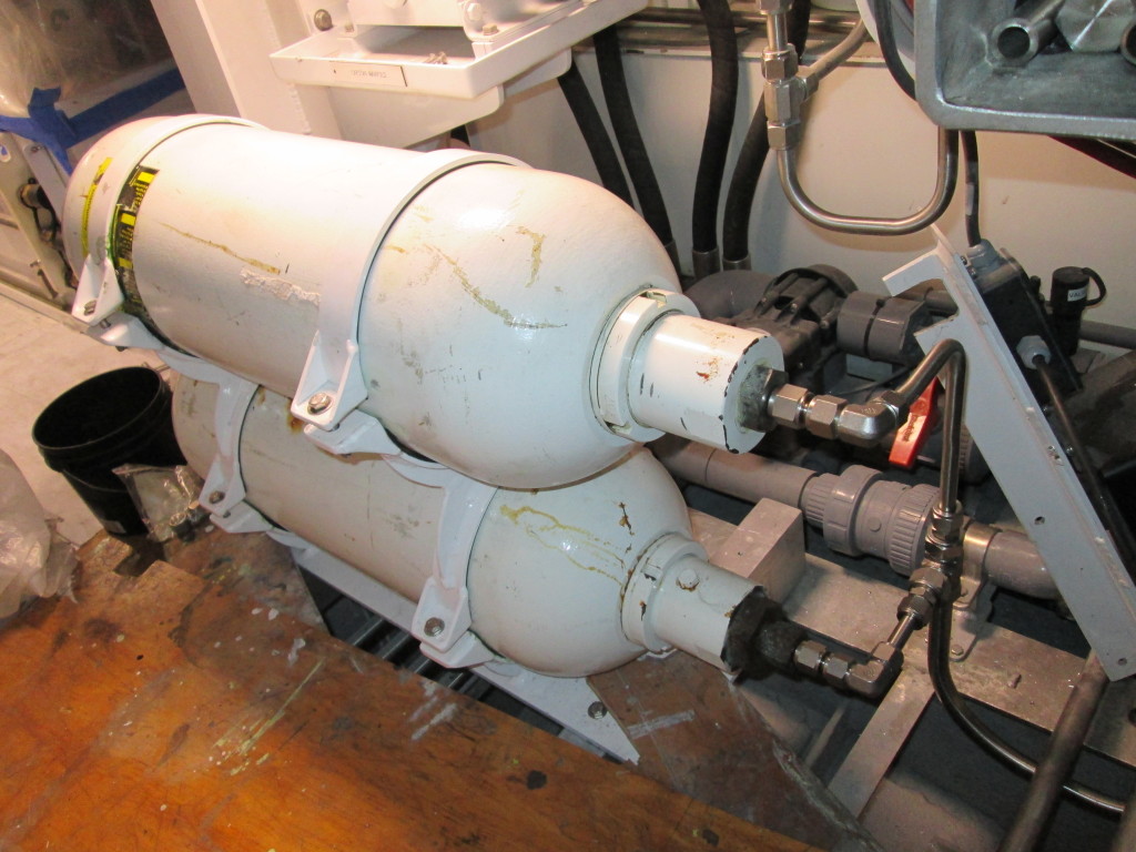 Hydraulic Accumulator Design at Michel Hamilton blog